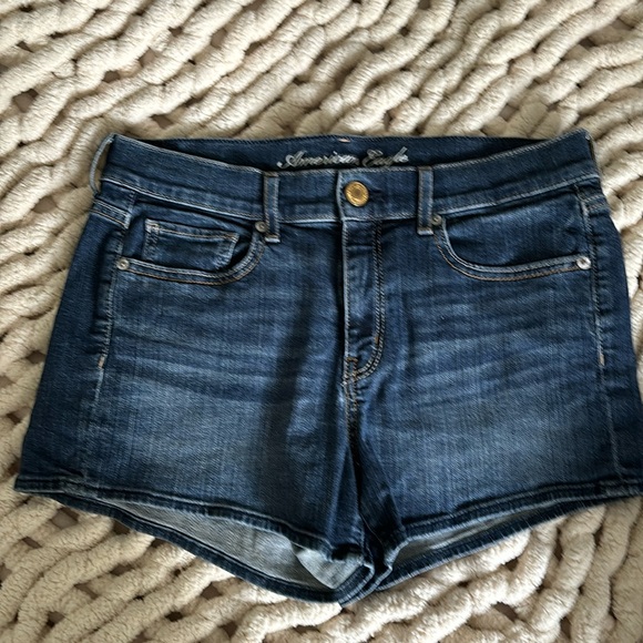 AMERICAN EAGLE women’s denim stretch shorts 5 pockets dark wash 10 - Picture 1 of 4